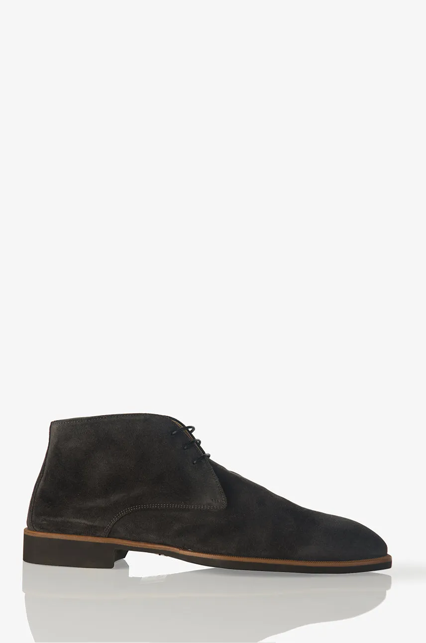 David August Suede Chukka Boot in Lavagna Blackboard